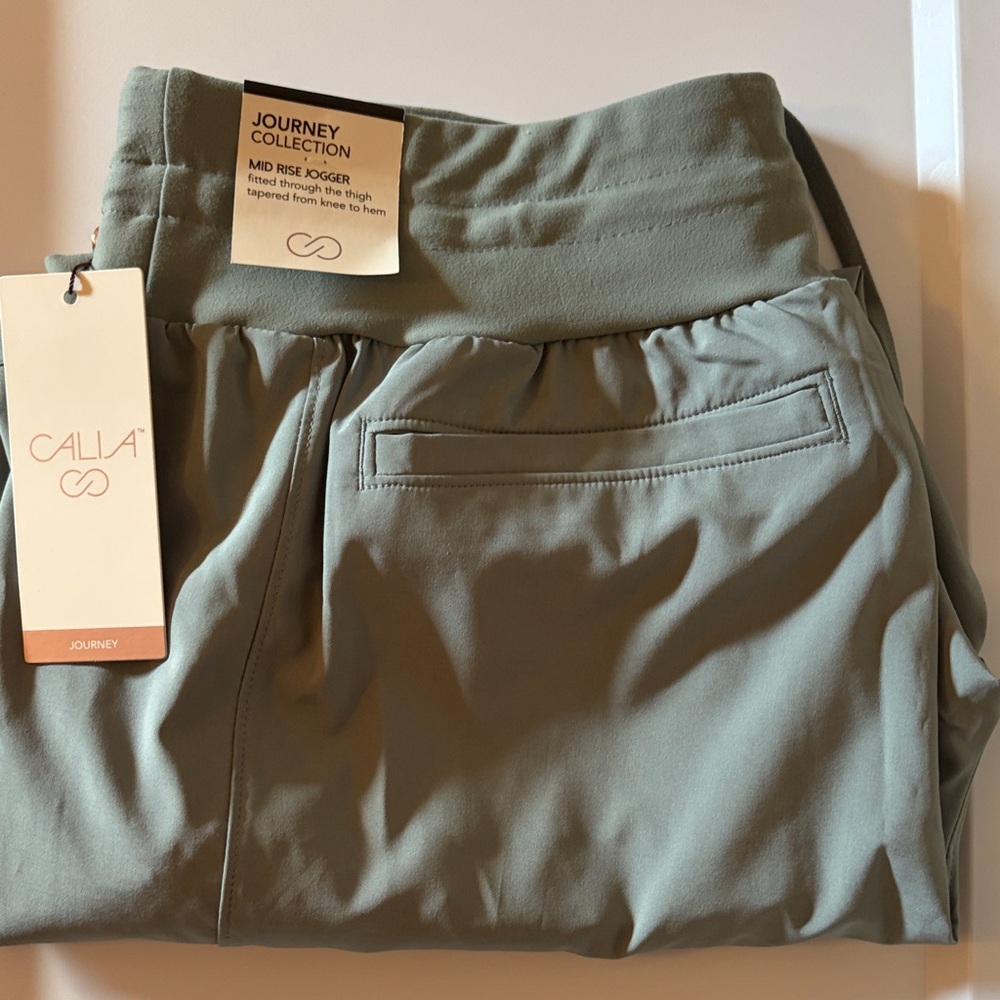 Calla Women's Mid Rise Jogger - Green